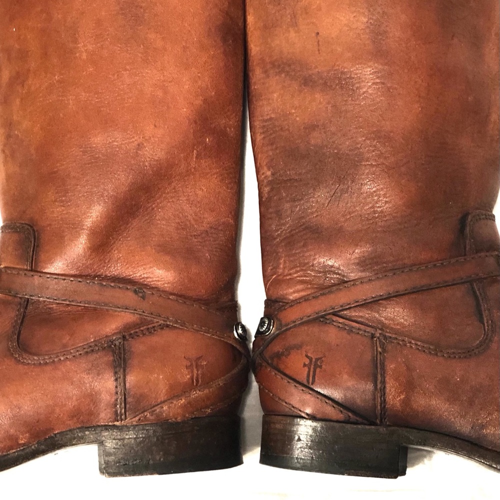 SOLD! Gorgeous FRYE Lindsey Plate Cognac Distressed Boot - Picture 10 of 15